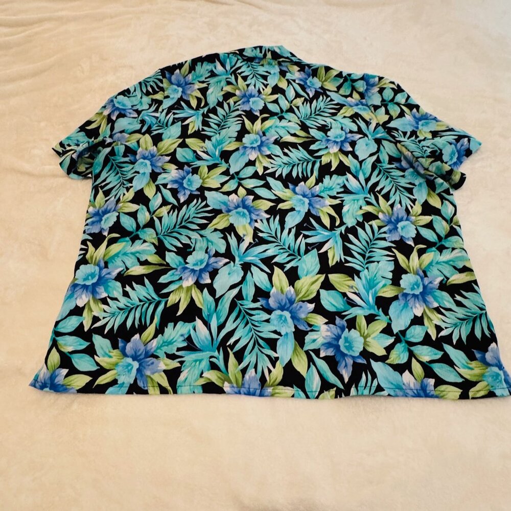 Alia Floral Short Sleeve Button Down Blouse Size 20W - Picture 8 of 10